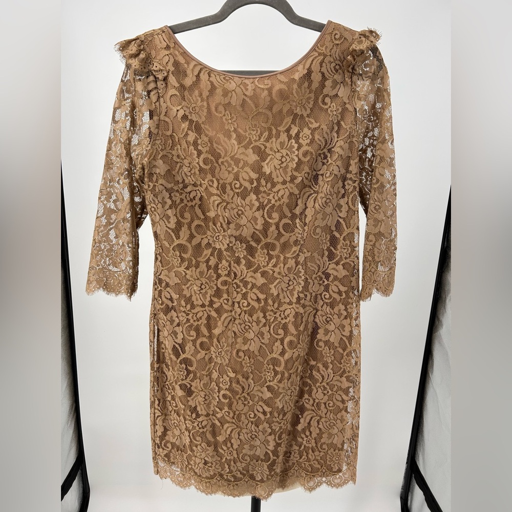 Jessica Simpson Lace Dress in Gold/Tan